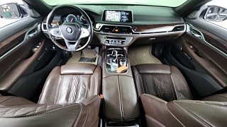 BMW 7-SERIES G11 2016