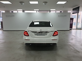 MERCEDES BENZ E-CLASS W213 2020