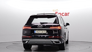 AUDI Q7 4M 2021