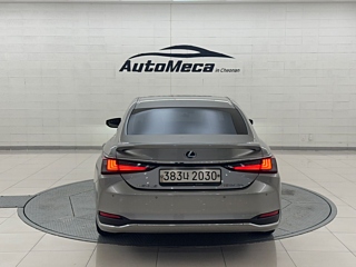 LEXUS ES300H 2021