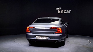 VOLVO S90 2019