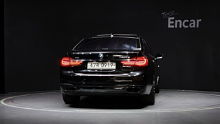 BMW 7-SERIES G11 2016