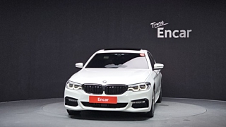 BMW 5-SERIES G30 2017