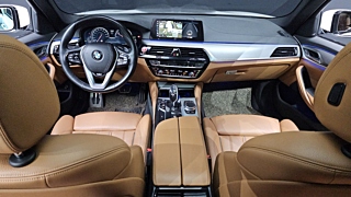 BMW 5-SERIES G30 2017