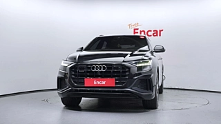 AUDI Q8 4M 2021
