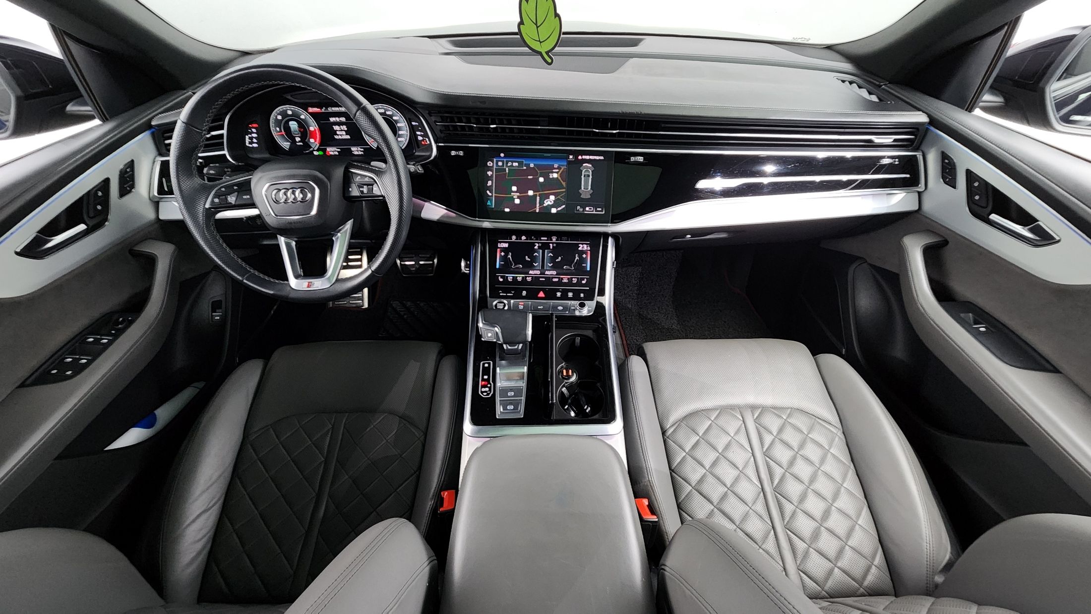 AUDI Q8 4M 2021