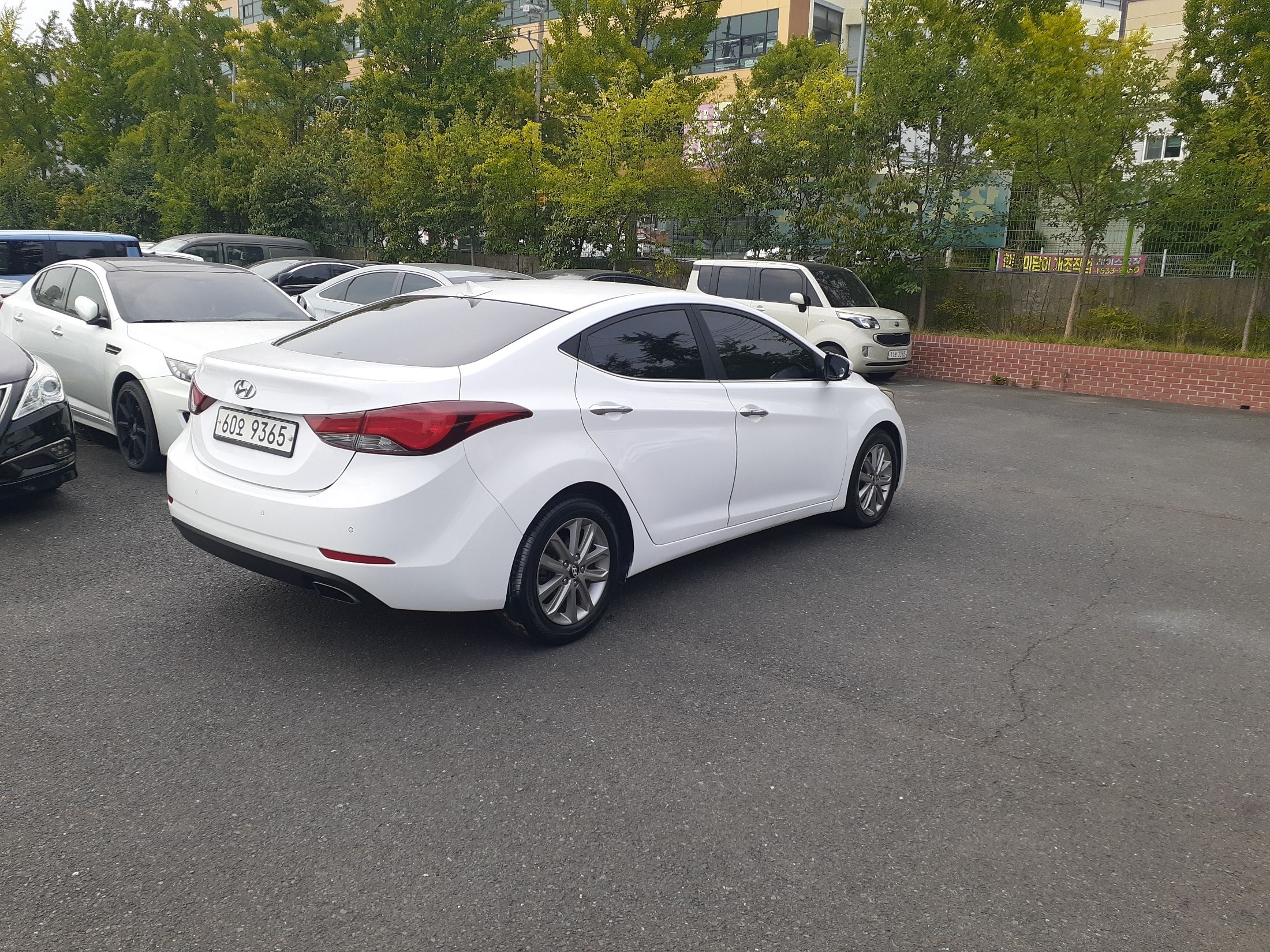 HYUNDAI AVANTE 2013