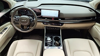 KIA CARNIVAL 2024
