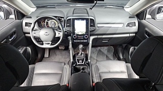SAMSUNG QM6 2022
