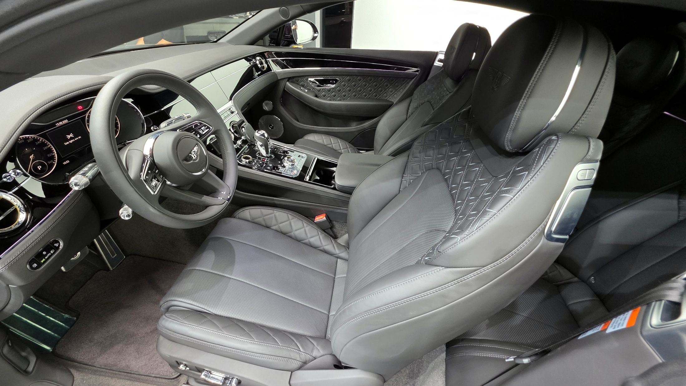 BENTLEY CONTINENTAL GT 2023