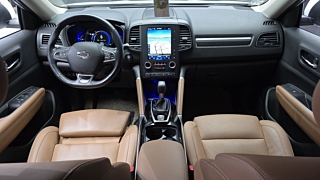 SAMSUNG QM6 2021