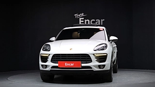 PORSCHE MACAN 2017