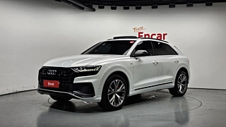 AUDI Q8 4M  55 TFSI Quattro Premium 2022