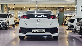 HYUNDAI IONIQ HYBRID 2016