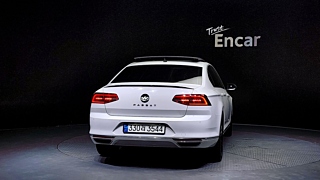 VOLKSWAGEN PASSAT GT B8 2018