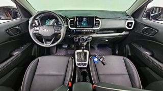 HYUNDAI VENUE 2025