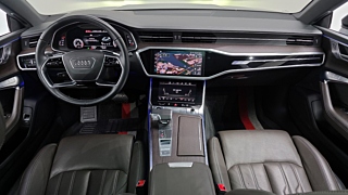 AUDI A7 4K 2022