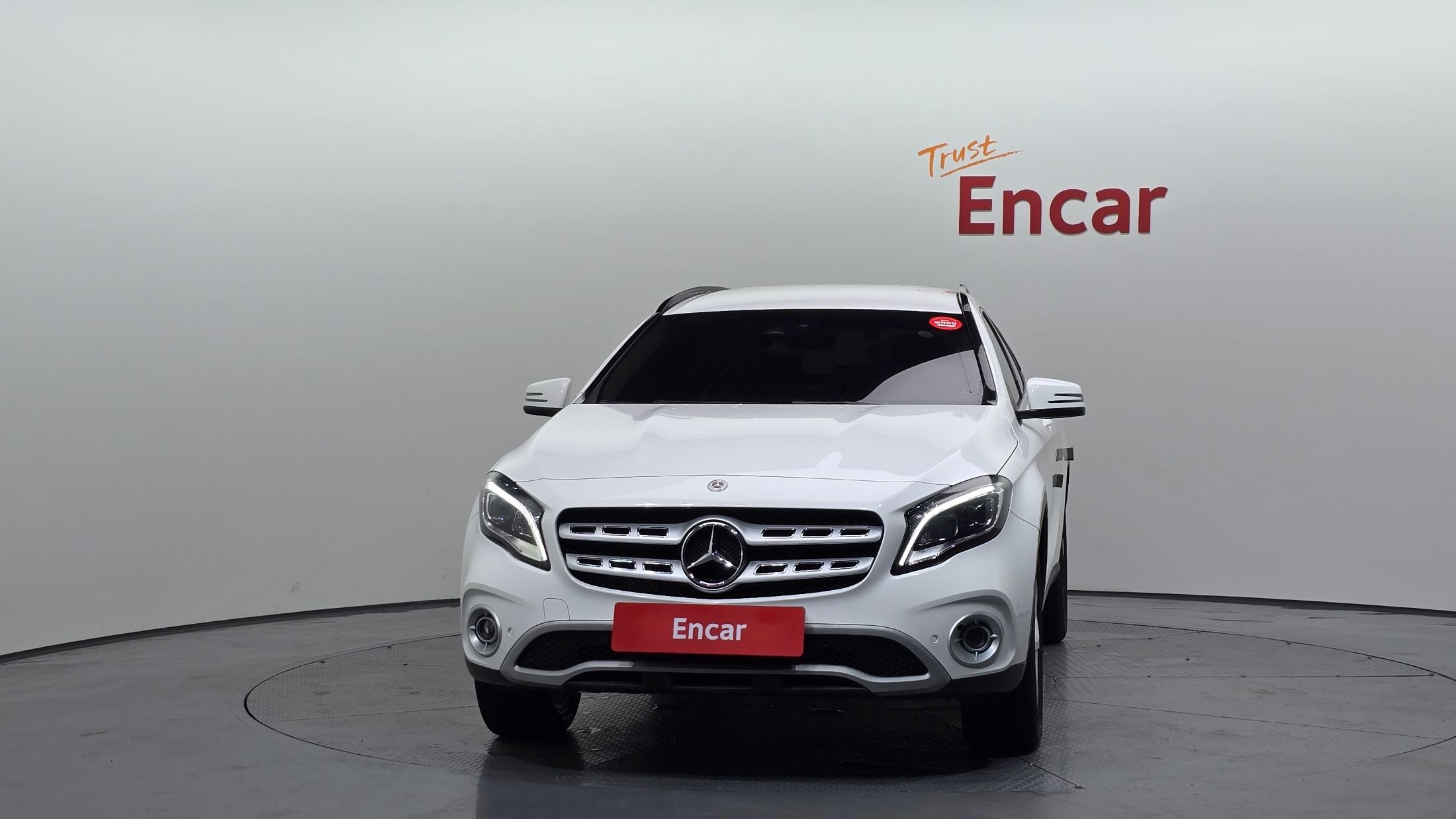 MERCEDES BENZ GLA-CLASS X156 2019