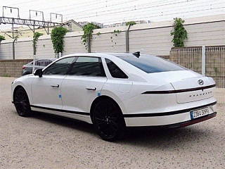 HYUNDAI GRANDEUR HYBRID GN7 2023