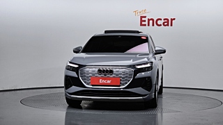 AUDI Q4 E-TRON F4 2022