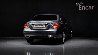 MERCEDES BENZ E-CLASS W213 2017