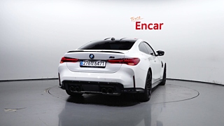 BMW M4 G82 2025