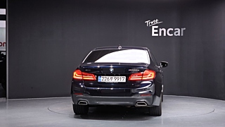 BMW 5-SERIES G30 2018