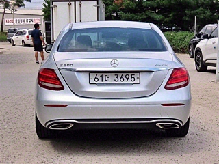 MERCEDES BENZ E-CLASS W213 2018