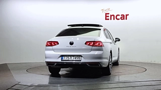 VOLKSWAGEN PASSAT GT B8 2021