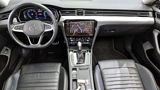 VOLKSWAGEN PASSAT GT B8 2021