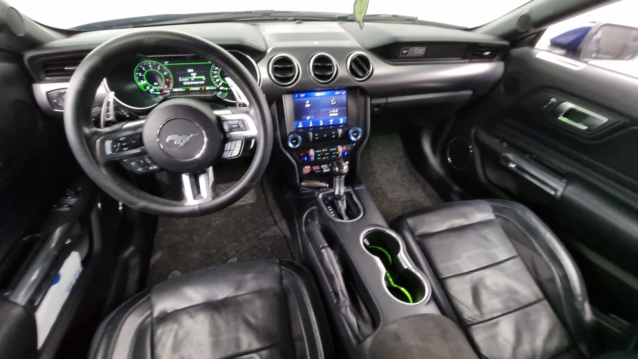 FORD MUSTANG 2020