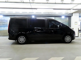 HYUNDAI STARIA 2021