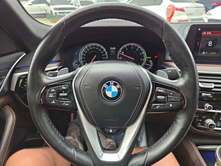 BMW 5-SERIES G30 2018