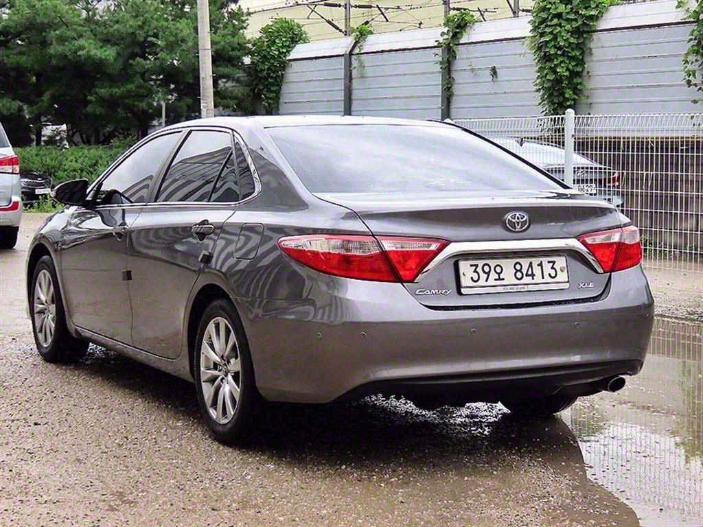 TOYOTA CAMRY 2017