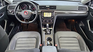 VOLKSWAGEN PASSAT 2018