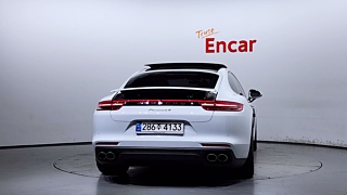 PORSCHE PANAMERA 971 2018