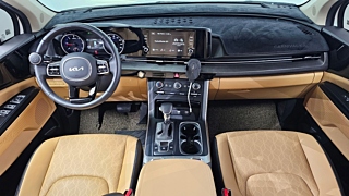 KIA CARNIVAL 2023