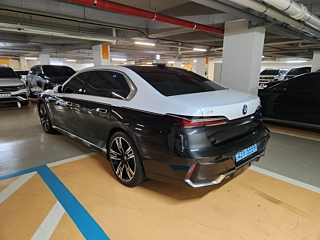 BMW I7 G70  2022