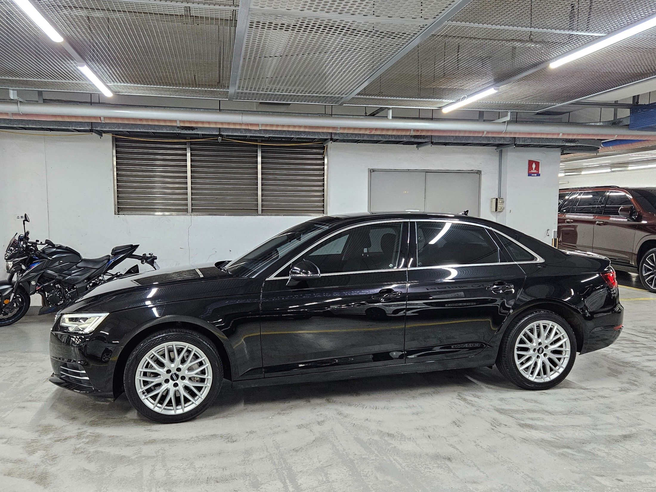 AUDI A4 B9 2018