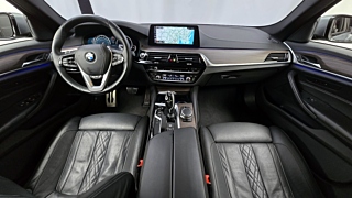 BMW 5-SERIES G30 2017