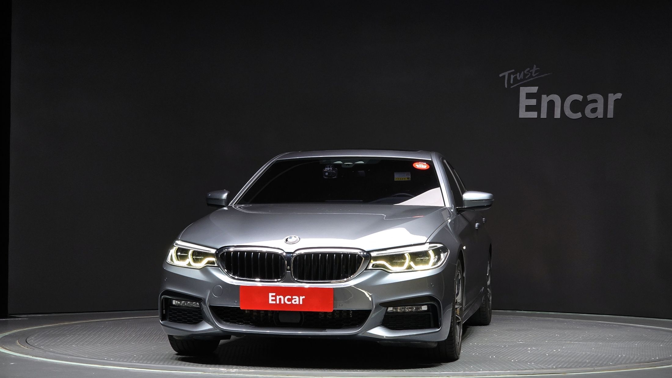 BMW 5-SERIES G30 2017