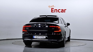 VOLVO S90 2022