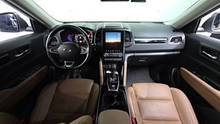 SAMSUNG QM6 2024