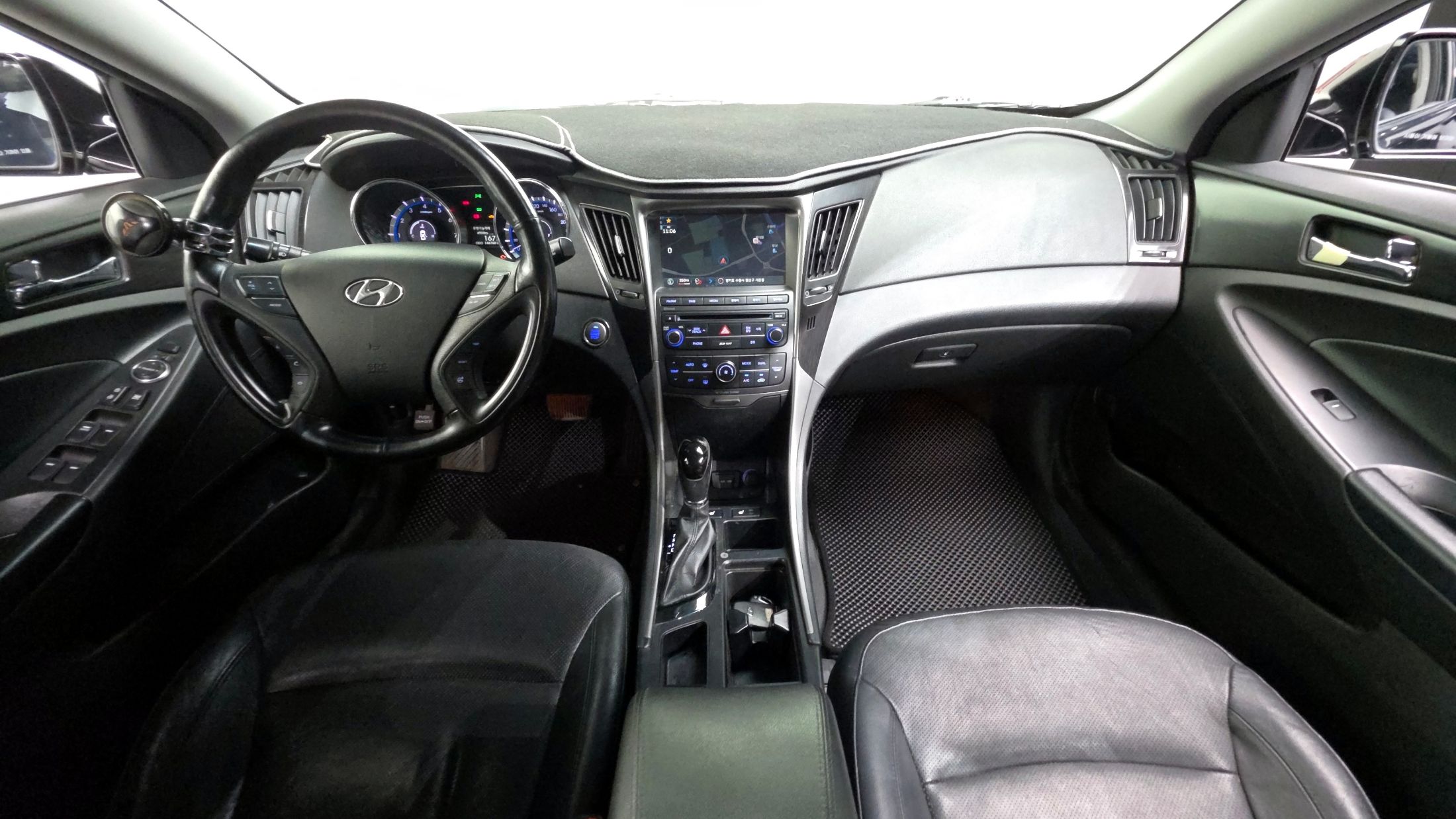 HYUNDAI SONATA THE BRILLIANT 2012