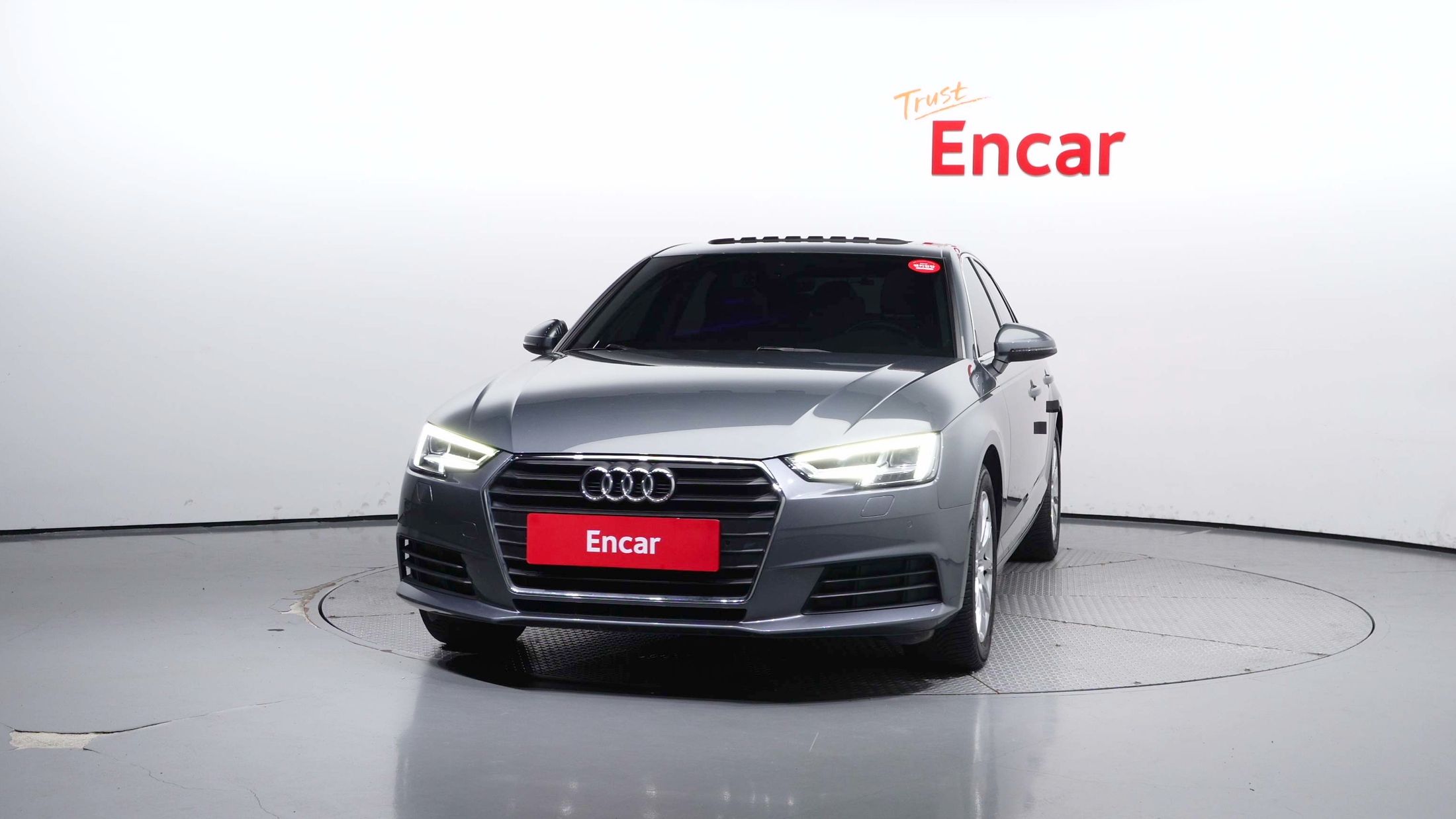 AUDI A4 B9 2018
