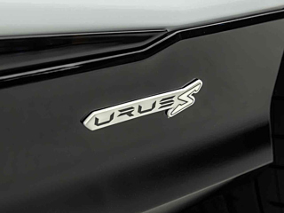 LAMBORGHINI URUS 2024
