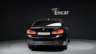 BMW 5-SERIES G30 2017