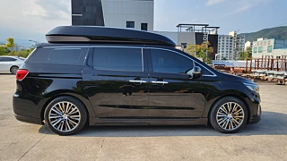 KIA CARNIVAL 2017