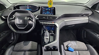 PEUGEOT 5008 2017