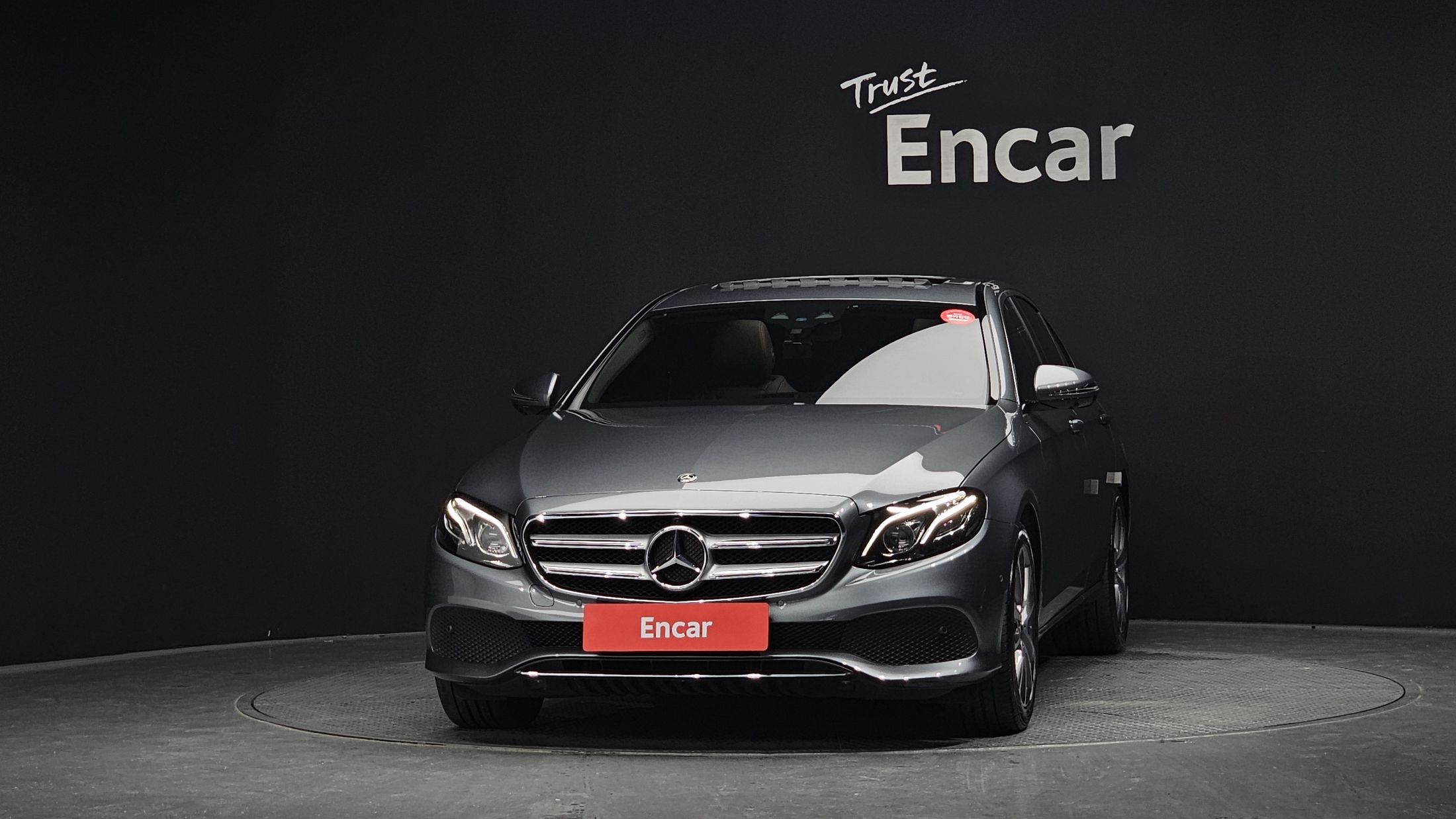 MERCEDES BENZ E-CLASS W213 2019